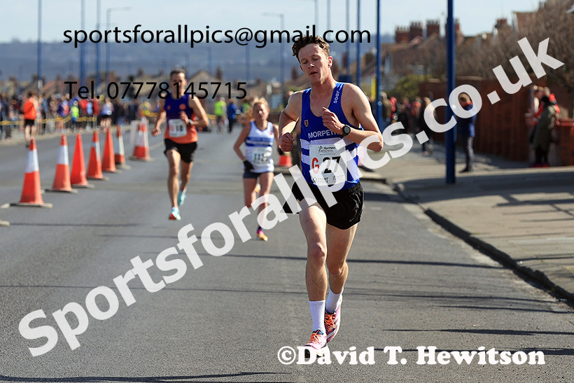 Senior mens Northern 12 Stage Road Relay, 2025 Northern 12 and 6 Stage Road Relays and Junior 5k, Redcar. Photo: David T. Hewitson/Sports for All Pics
